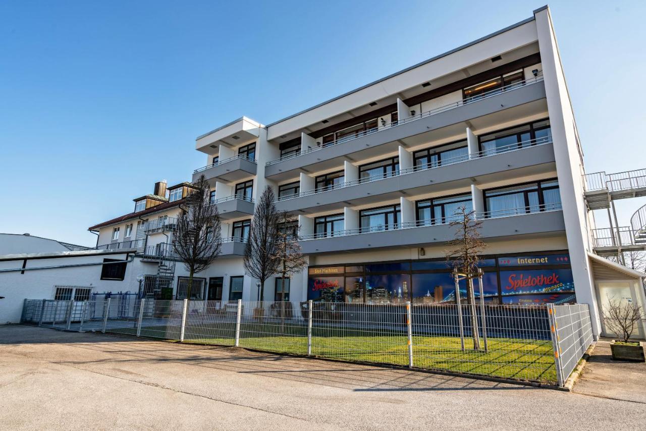 Huber Living Basic 106 Apartment แกร์เมอร์ริง ภายนอก รูปภาพ